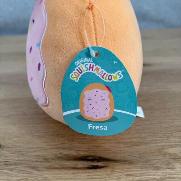 Squishmallow Fresa the Pastry Plush Toy Soft Frosted Sprinkle Gift Cute Food NWT - Picture 2 of 8